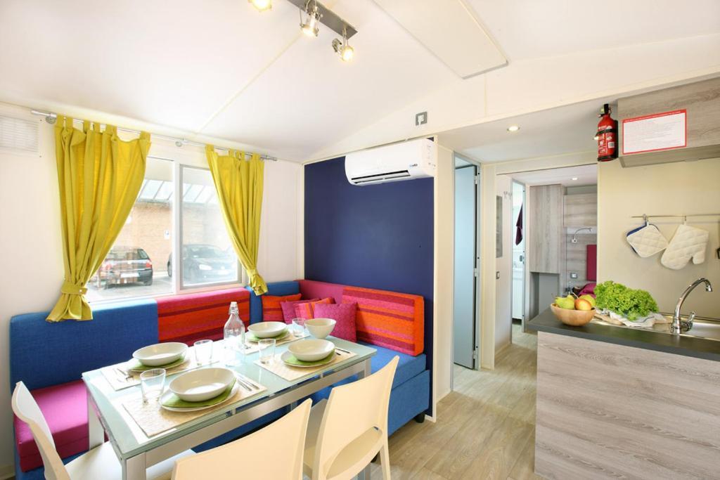 Готель Casa Mobile Gustocamp A Каорле Екстер'єр фото